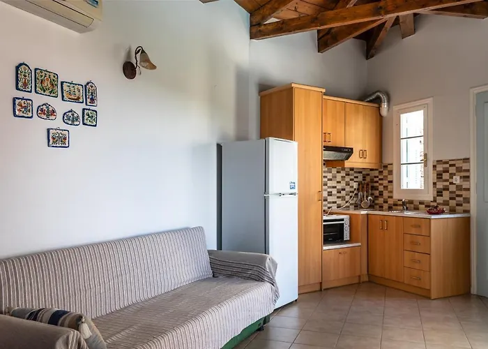 Apartament Afroksilia Triantafilo *