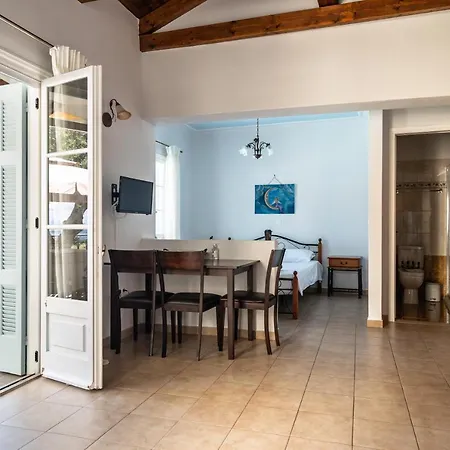 Apartament Afroksilia Triantafilo