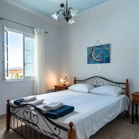Afroksilia Triantafilo Lefkada City