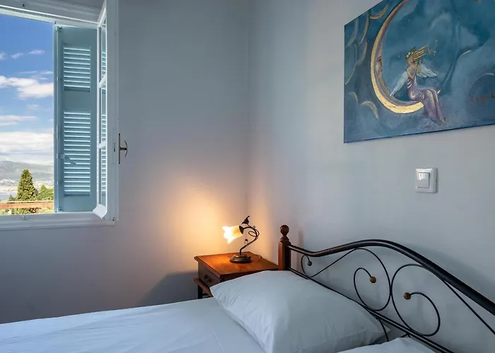 Afroksilia Triantafilo Daire Lefkáda